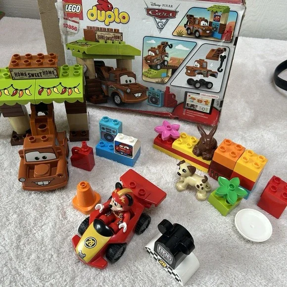 LEGO Duplo Disney Cars MATER'S Shed Tow Truck 99% Complete & Mickeys Roadster