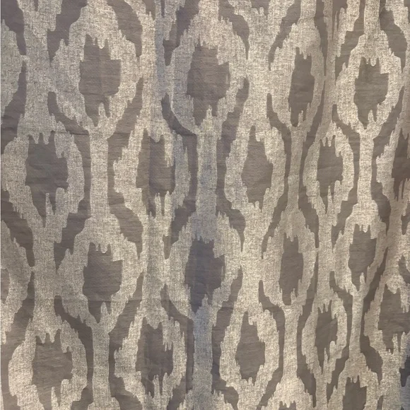 WEST ELM 2 Elegant Gray Patterned Curtain X2