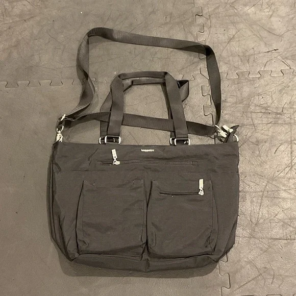 Baggallini Black Messenger Bag with Dual Handles