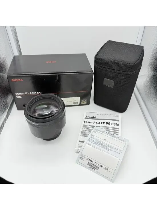 Sigma 85mm f/1.4 EX DG HSM Lens for Canon (Excellent Condition) In box