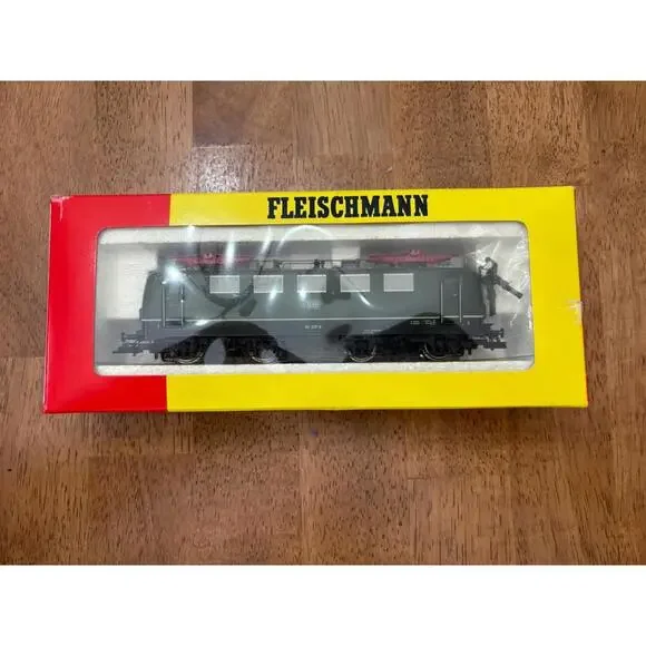 Fleischmann 4326 Electric Locomotive Series 141 237-8 DB Green Gauge H0 OVP