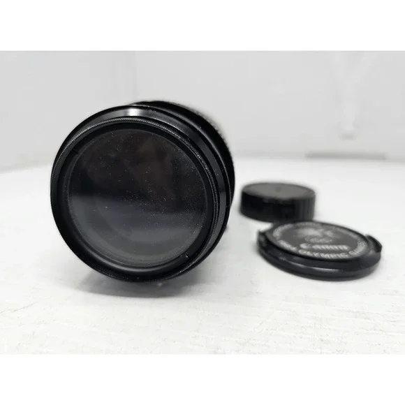 VTG Komuranon 820 1:4.5 f 80-200mm Japan Zoom Lens w/Tiffany 52mm UV Filter‎