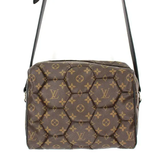 Louis Vuitton Monogram Hexagan Macassar Quilted Travel Tote Bag Brown Tan RARE