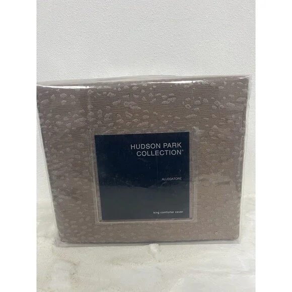 Hudson Park Collection Allegatore Textured Duvet Cover King Rust $485