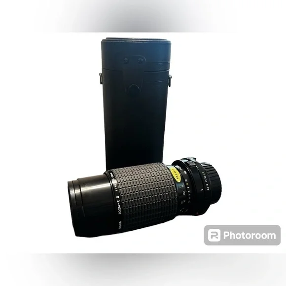 SIGMA ZOOM Lens K II 70~210mm 1:4.5 Made in JAPAN ~ Case Included
