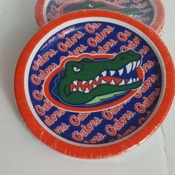 Florida Gators Party Plates Lot of 4 sets of 8- 6-3/4 in NIP