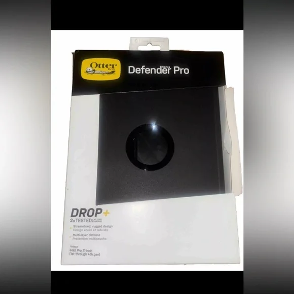 OTTERBOX Defender Series Stand Case for Apple iPad Pro 11” 1st-4th Generation K