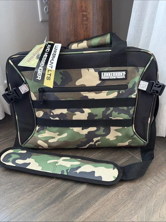Lunkerhunt LTS AVJD Messenger Bag,tackle storage,Mossy Oak,Fishing water resist