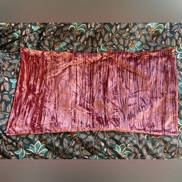 West Elm Lush Crinkle Velvet King Sham (1) Washed Ruby