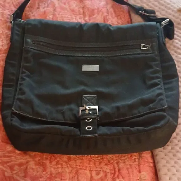 GUCCI Black Men's Messenger Bag