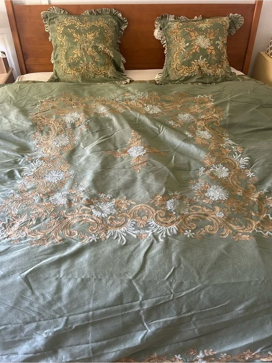 Vintage Henredon Green Embroidered Bedding Set Queen Size