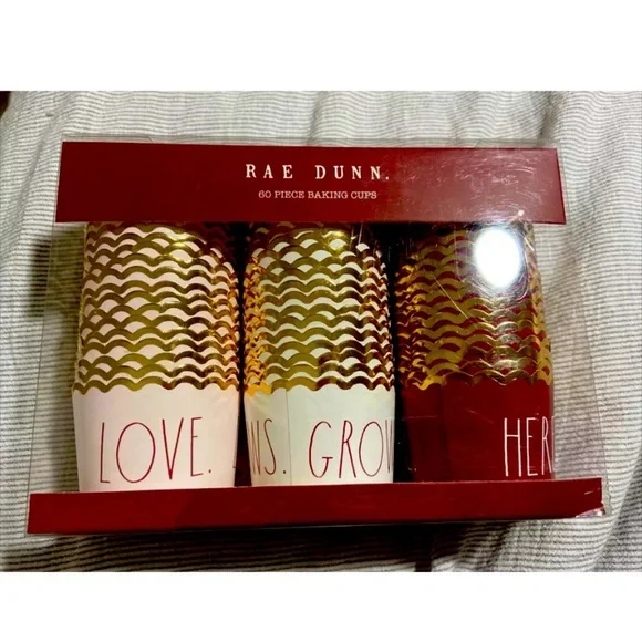 Rae Dunn 60 Pc Baking Cups Love Grows Here Cupcake