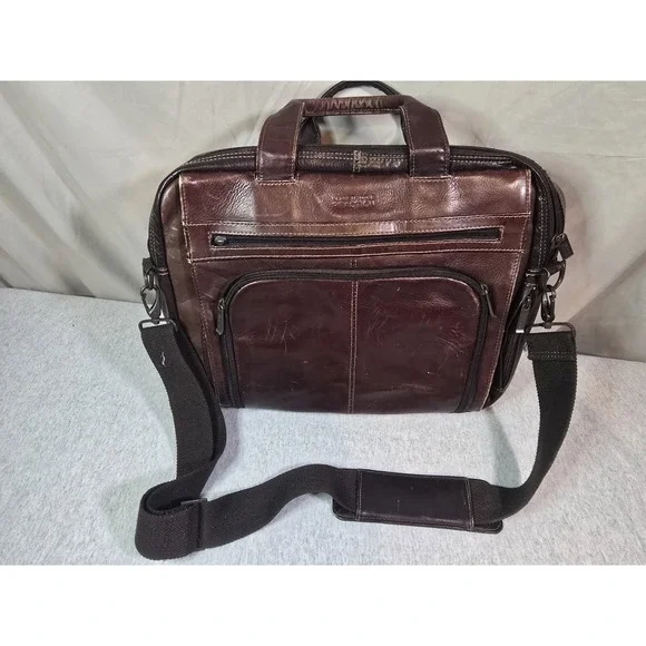 Kenneth Cole Reaction mens Genuine 100% Leather Laptop 16