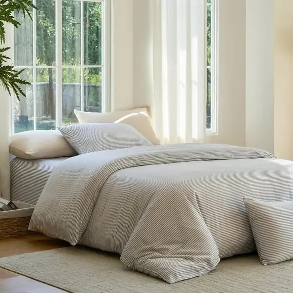 NWT DOZ Duvet Sheet Set 100% Viscose 2 Pillowcases 1 Fitted Sheet Stripe King