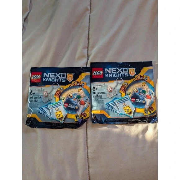 Lego Nexo Knights 16 Pcs 2 Total New Sealed