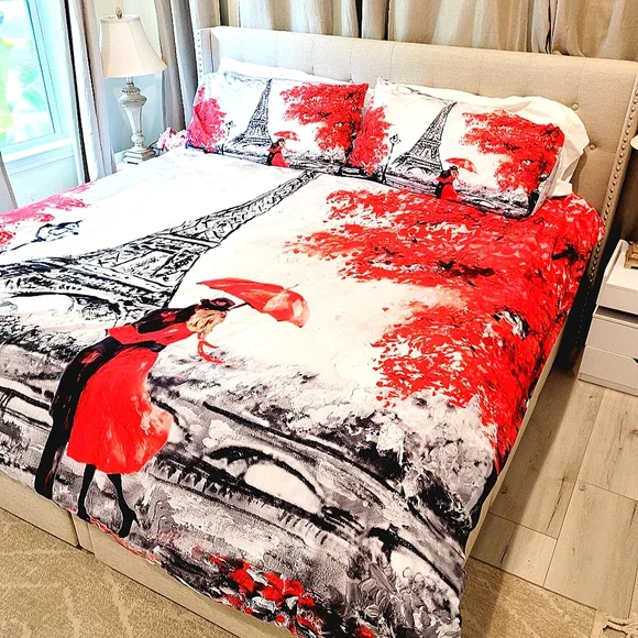 Paris Eiffel Tower Couples Embrace Duvet Cover King Size (NWT)