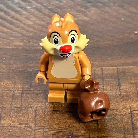 LEGO Disney Collectible Dale Chipmunk Minifigure w/‎ Sack