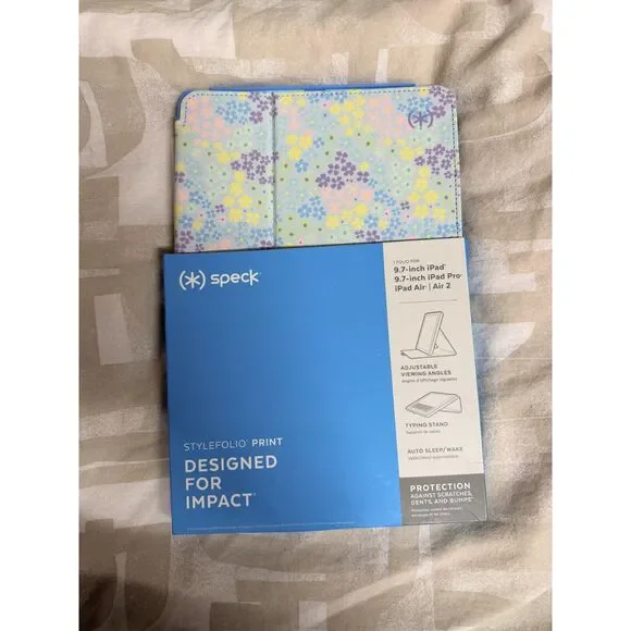 Speck Floral 9.7