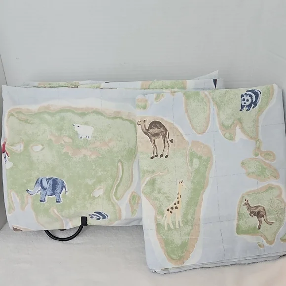 Pottery Barn Kids Vintage Explorer Island Animals & Sailboat Twin Flat Duvet