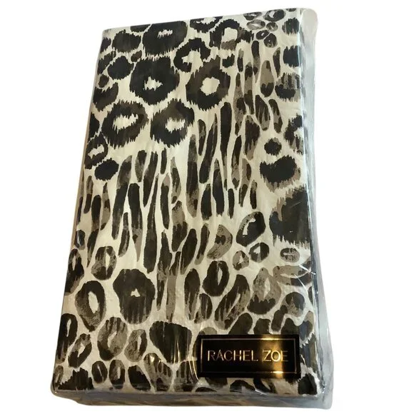 Rachel Zoe 32-Pack Disposable Guest Napkins Black & White Animal Print 8