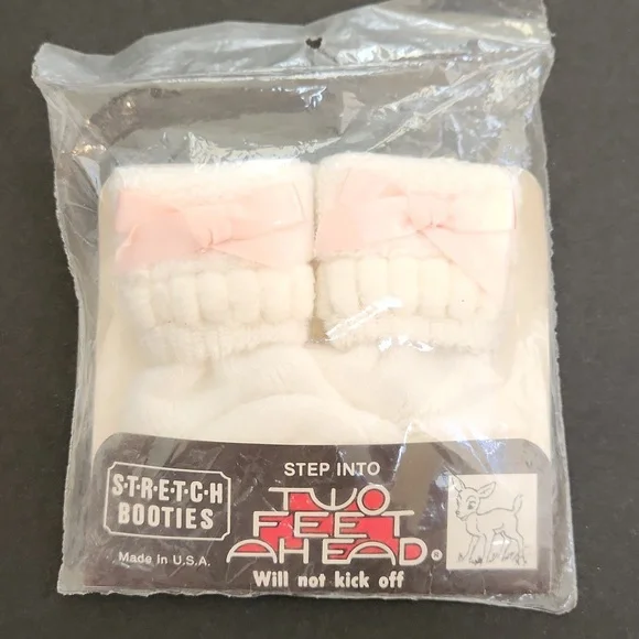 Vintage Two Feet Ahead stretch baby socks