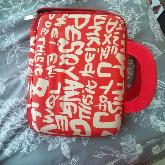 Sturdy iPad Bag Holder