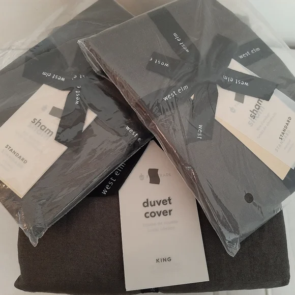 West Elm King Belgian Flax Linen Duvet cover & 2 Standard shams Slate