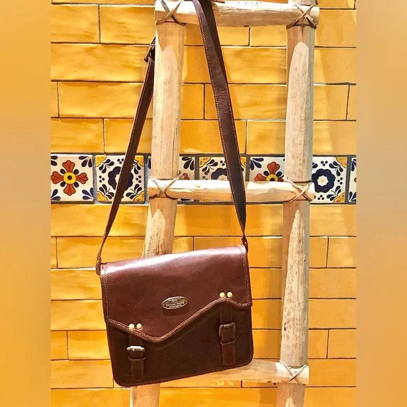 GVB Natural World Messenger Bag
