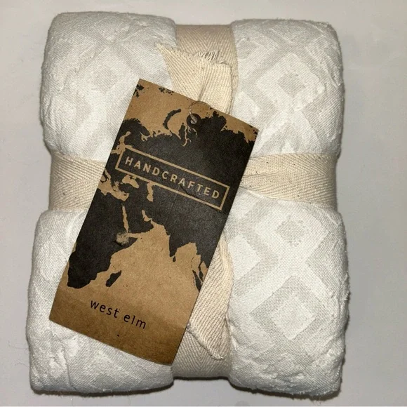 West Elm Frayed Diamond Jacquard Euro Pillow Sham Cushion Cover Ivory 26” X 26”