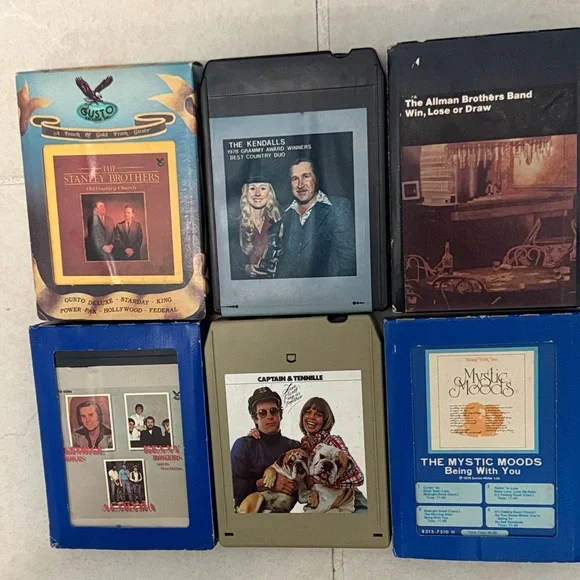 💥Free with Bundle💥Vintage Eight Tracks
