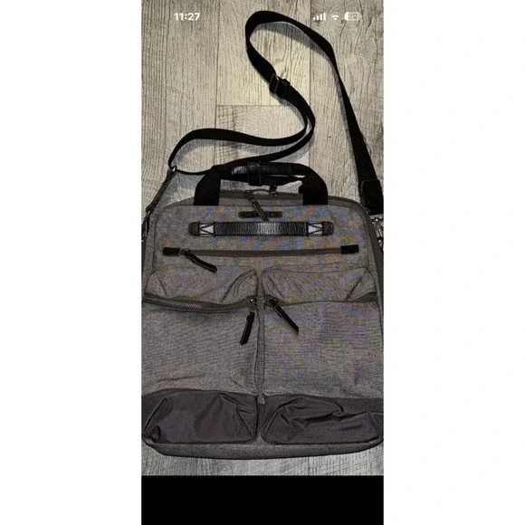 Tumi Dalston Ashwin Tote, Gray Color, Good Condition, Messenger Model 61008MGR