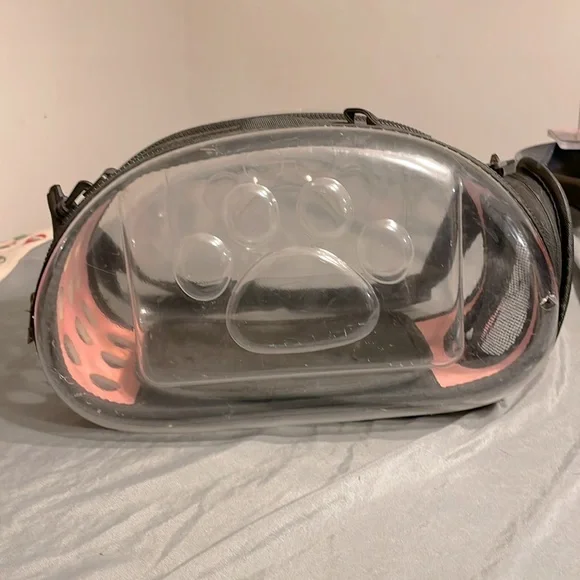 great size and lots of room for ur pet!