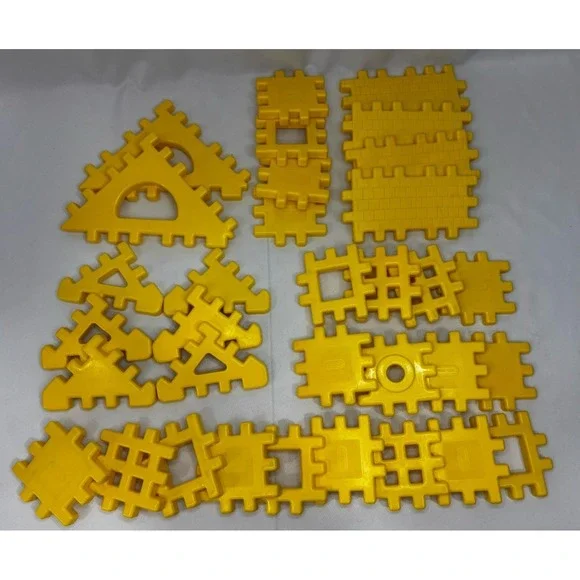 Vintage Little Tikes Waffle Blocks 33 pieces House Parts Road All Yellow
