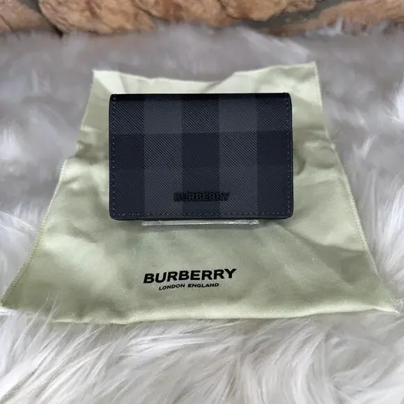 💎✨STUNNING✨💎Authentic Burberry Wallet NEW WITH TAG
