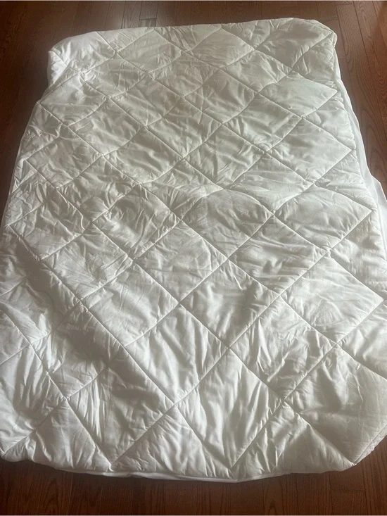 Plush White Quilted Mattress Cover - Soft Protective Pad