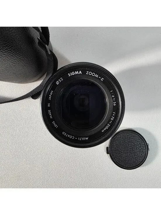 Sigma Zoom-K 70-210mm f/4-5.6 Multi-Coated Camera Lens M42 W/Case