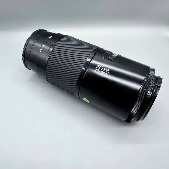 MINOLTA Maxxum AF Zoom 70-210mm 1:4 Lens