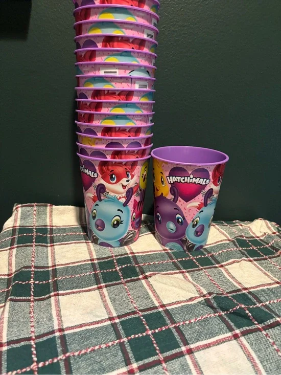 Lot of 15 Hatchimals Purple Party Cups - 15 Pack of Kids Beverage Cups