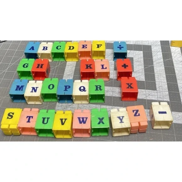 Set of 28 Plastic Blocks 4 sided‎ Puzzle ABC's Word