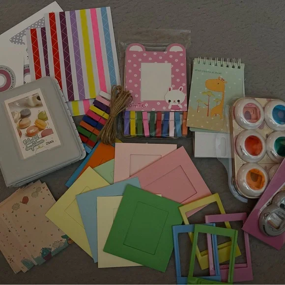 Colorful Polaroid Photo Frame Kit