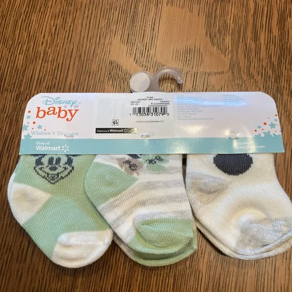 NWT Disney baby green white Mickey Mouse set of 3 multipack sock 0-6 month