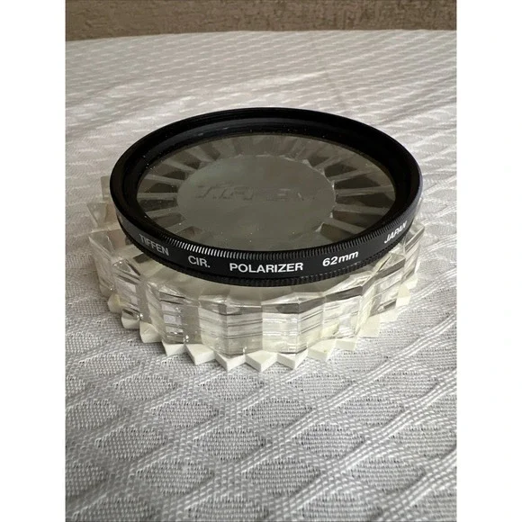 Tiffen Circular 62mm Polarizer With Case