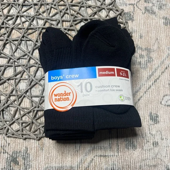 Wonder Nation Boy' Black Crew Socks - 10 Pack