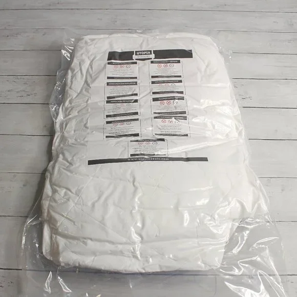 Utopia Quilted Mattress Pad Full Size White Elastic Deep Pocket Bed Topper