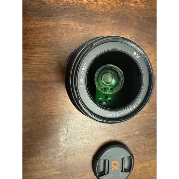 Sony DT 18-55mm f/3.5-5.6 SAM A-mount zoom lens NWOB for DSLR