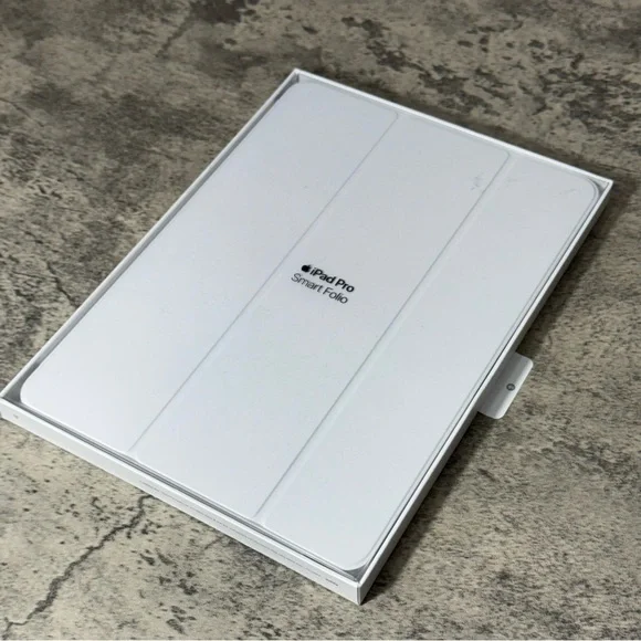 New Apple iPad Pro Smart Folio Case White