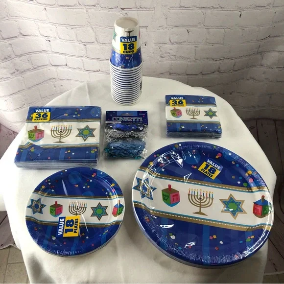 Hanukkah Celebrations Chanukah Party Plates Napkins Cups Confetti Serves 18 NEW