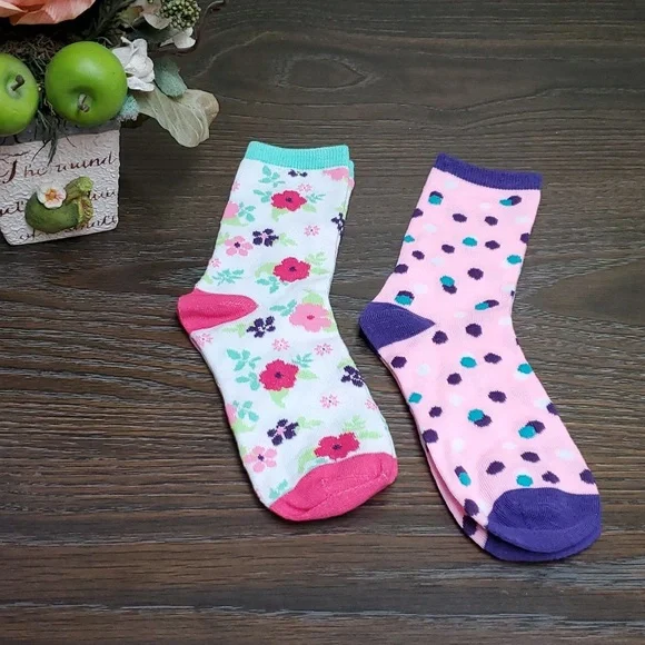 NWOT Cute socks 2 pair kids Size
