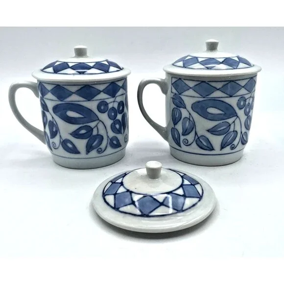 Williams Sonoma IDG Porcelain Coffee Cups with Lids 2 Cups 3 Lids Floral