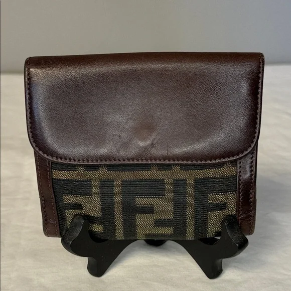 Vintage Fendi Leather & Zucca Canvas Wallet – Made in Italy – EUC